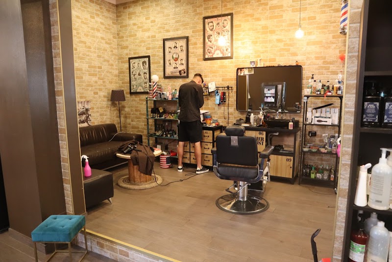Luca & Manola Hair Style - Coiffure Genoa - OneBooking