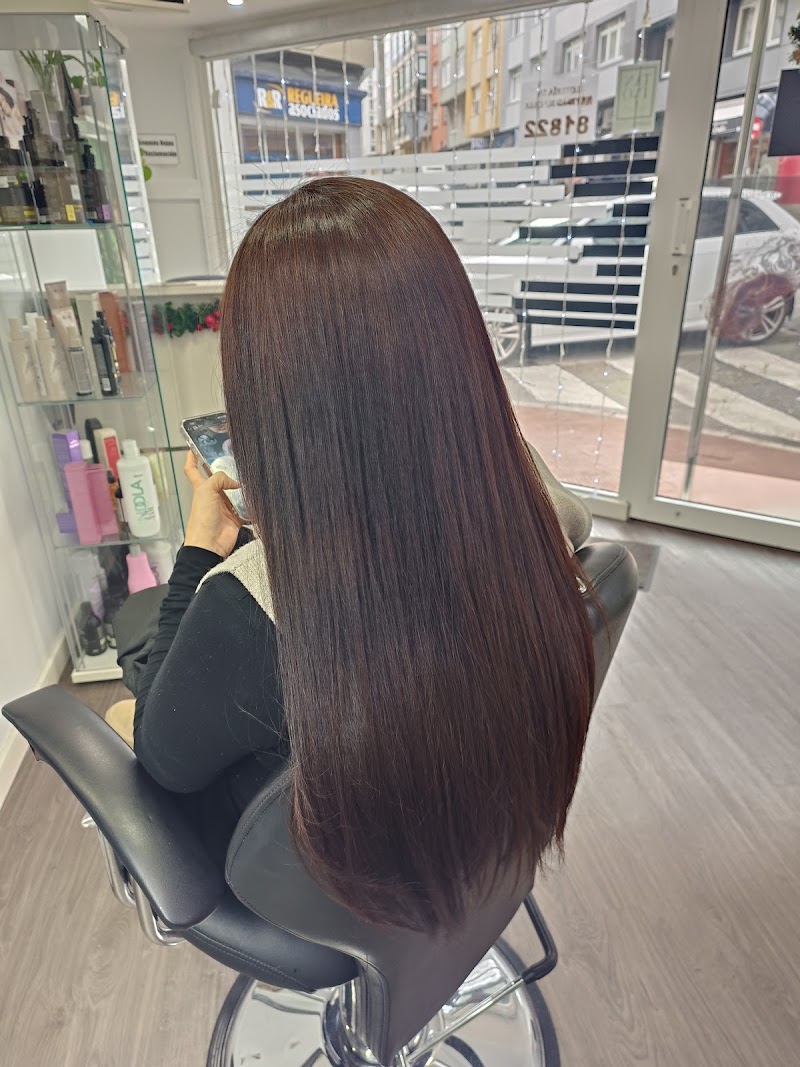 Lina Peluquería & Estética Unisex - Coiffure A Coruña - OneBooking