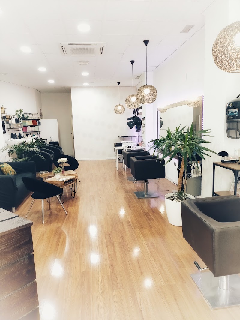 Mónica Molina Peluquería, Estética y Rayos UVA - Coiffure Albacete - OneBooking
