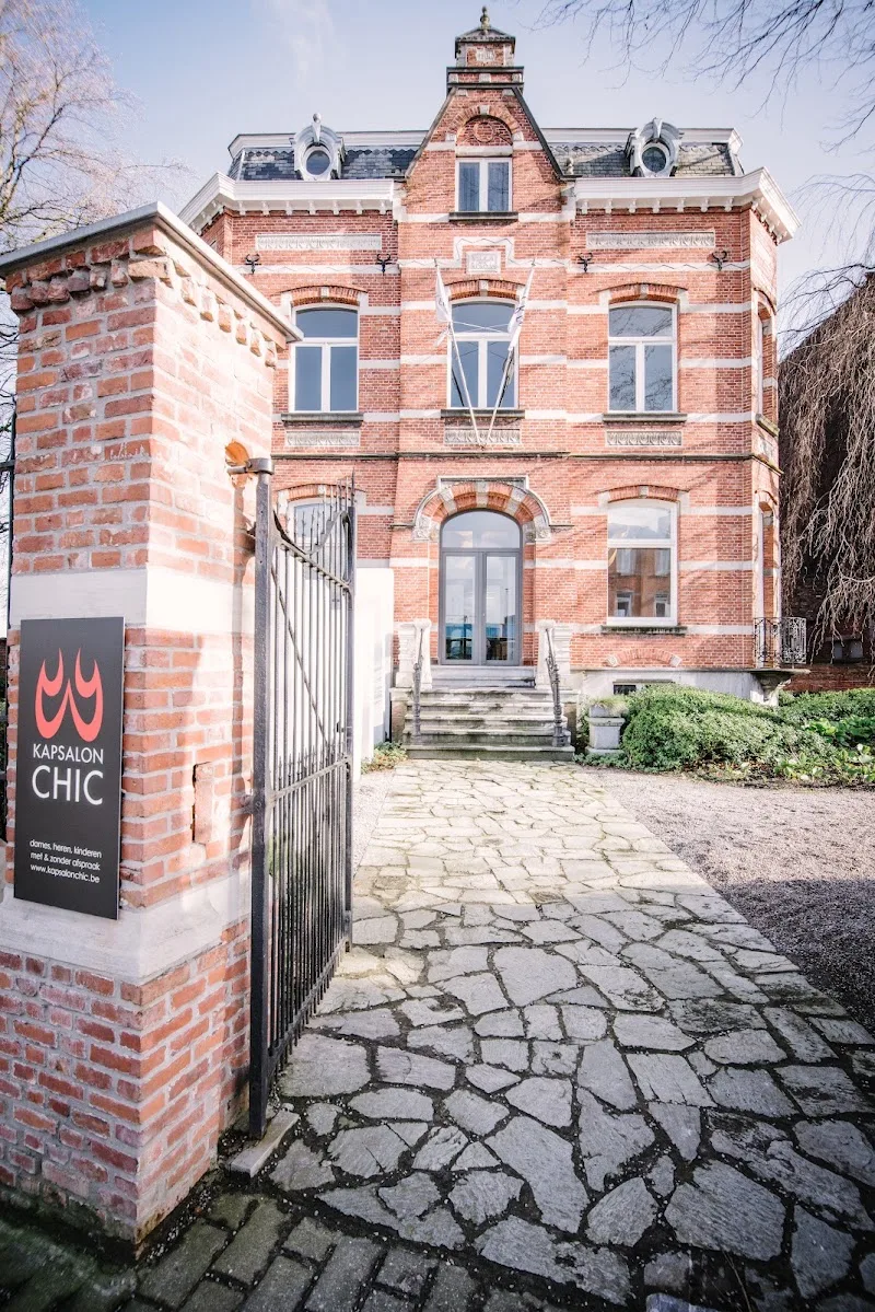 hairdresser CHIC - Massage Roeselare - OneBooking