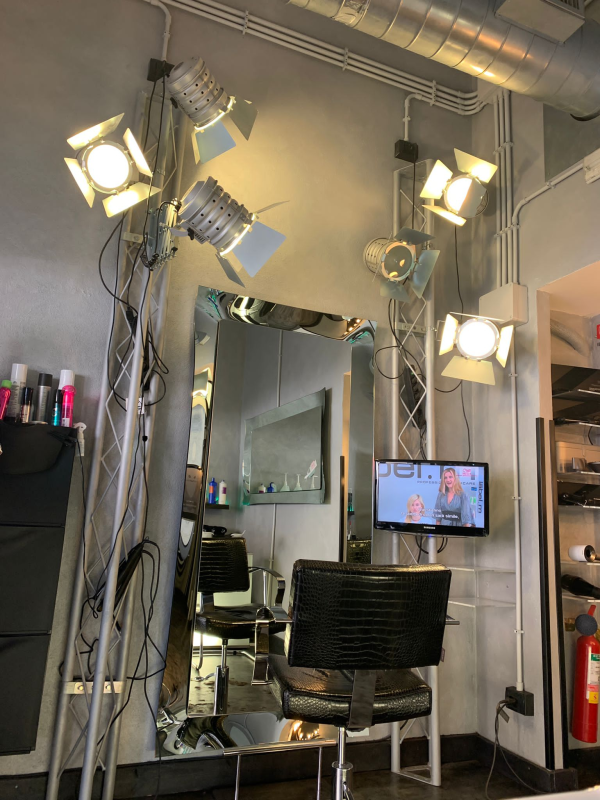Chris Hair Studio - Coiffure Latina - OneBooking