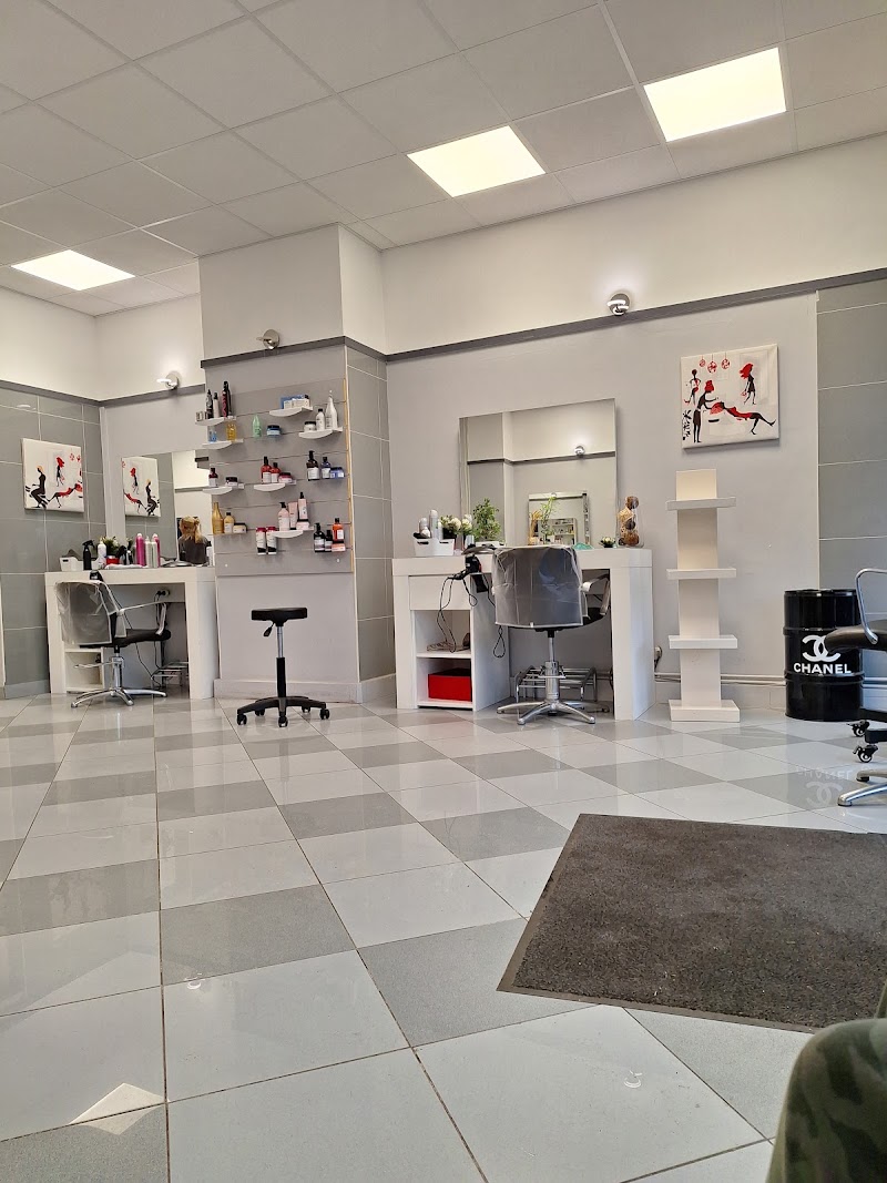 Imagin'Hair - Coiffure Bristol - Photo de couverture - OneBooking