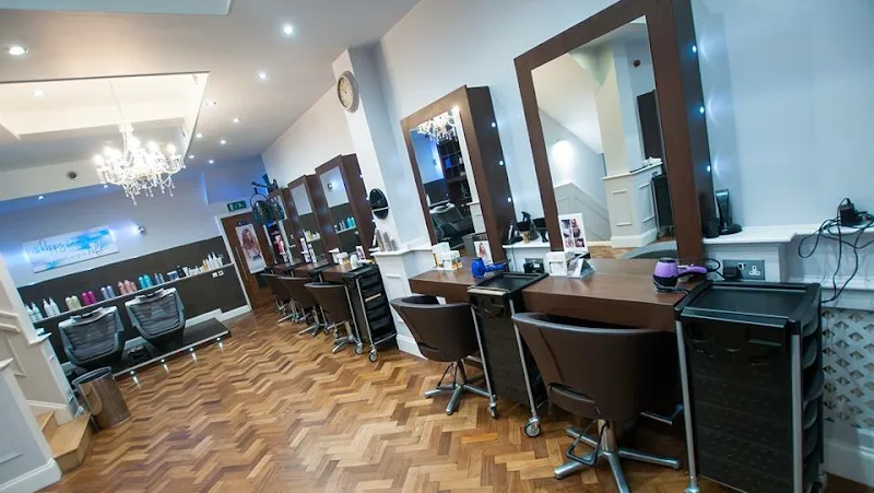 GHQ Salon - Coiffure Plymouth - OneBooking