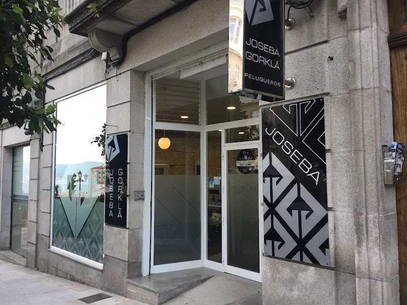Joseba Gorkla - Coiffure Vigo - Photo de couverture - OneBooking