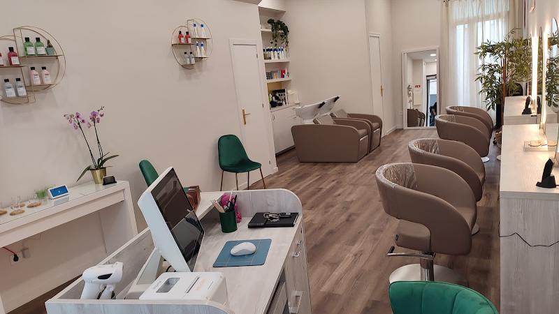 Narbona Estilista Bdn - Coiffure Badalona - OneBooking