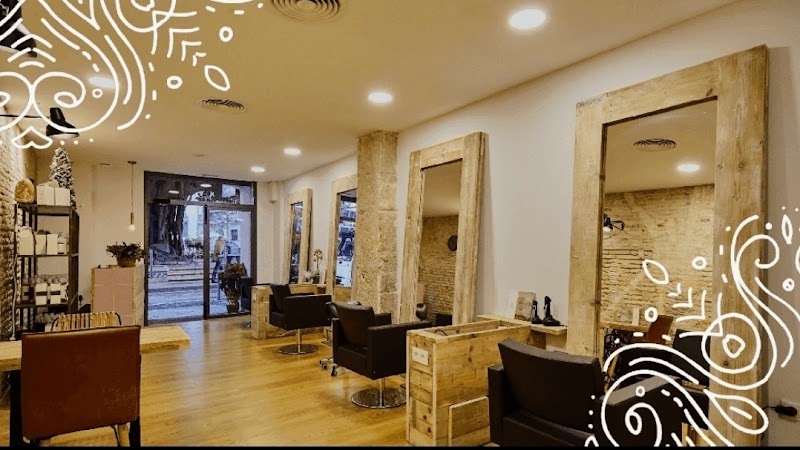 Michèle Croc Peluquería y Estética en Alicante - Coiffure Alicante - OneBooking