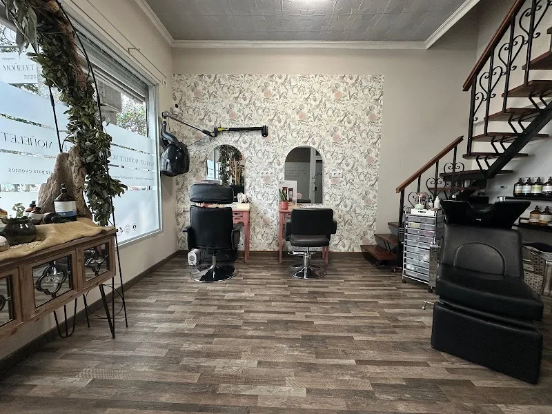 Peluquería Moñelet - Coiffure Vigo - Photo de couverture - OneBooking