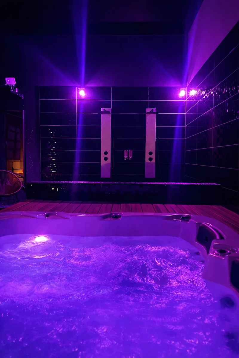 Spa Factory Wattrelos - Jacuzzi Privatif & Spa Romantique