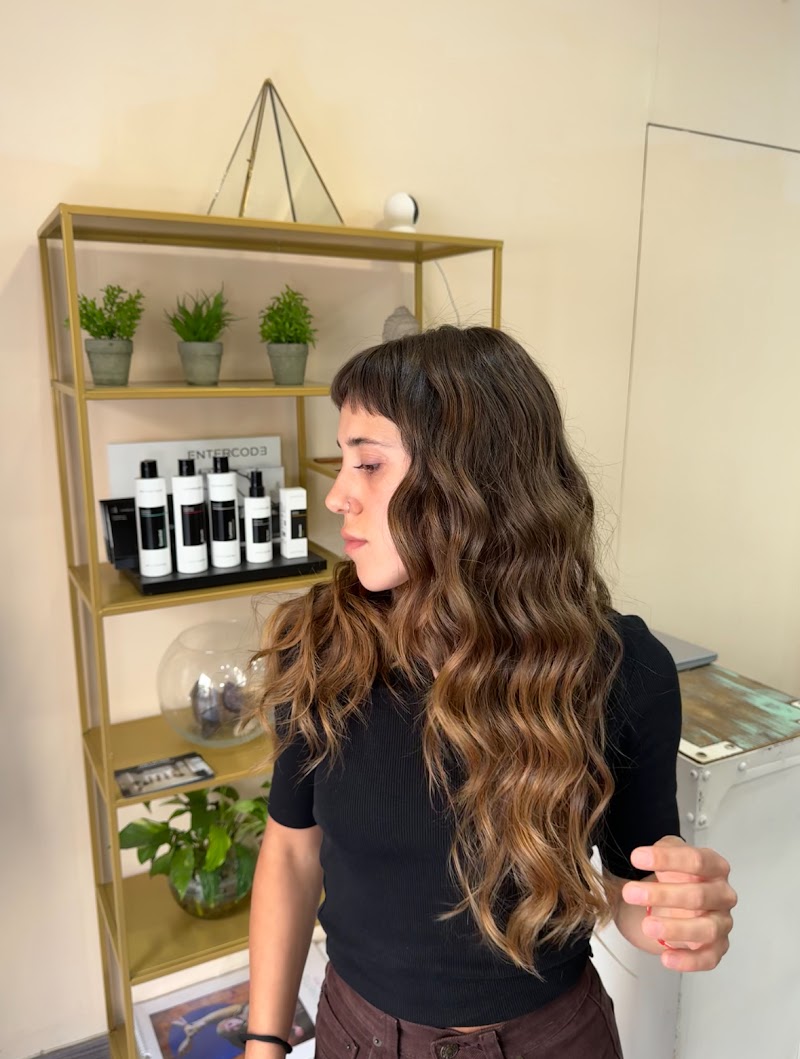 CARANFIL HAIR SALON - Coiffure València - OneBooking