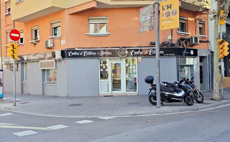 Juani Larroza - Centro de Estética - Institut de beauté L’hospitalet De Llobregat - OneBooking