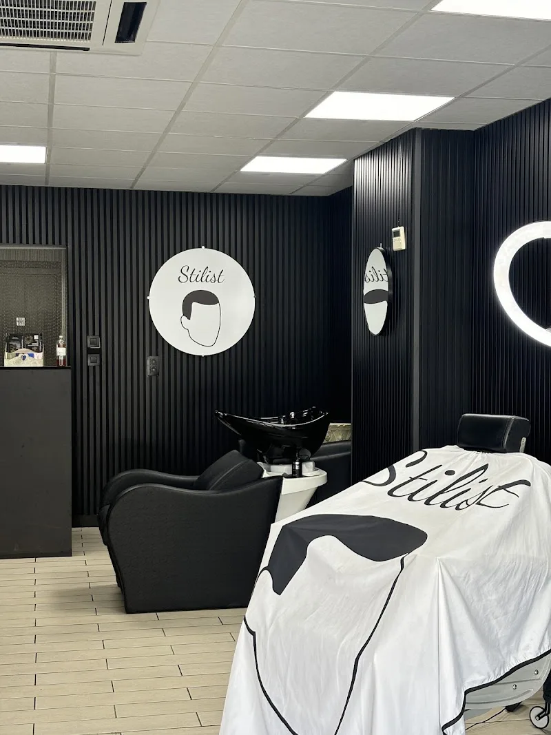 STILIST - Coiffure Genk - Photo de couverture - OneBooking