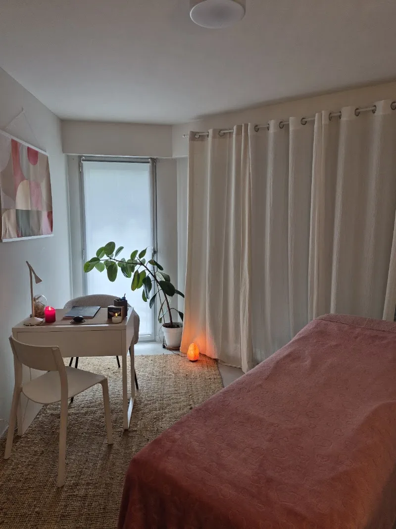 Anélya Au Coeur du Féminin Massages bien-être et soins énergétiques