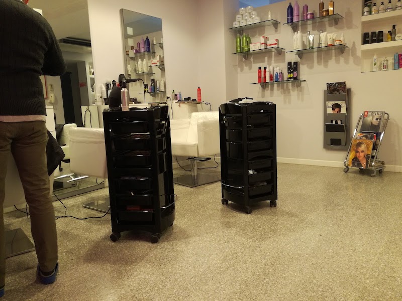 Hair Style Di Sangermano A. - Coiffure Latina - OneBooking