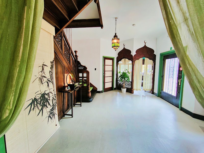 Bamboo Beauty Salon