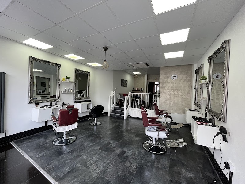 Maroon - Coiffure Cardiff - Photo de couverture - OneBooking