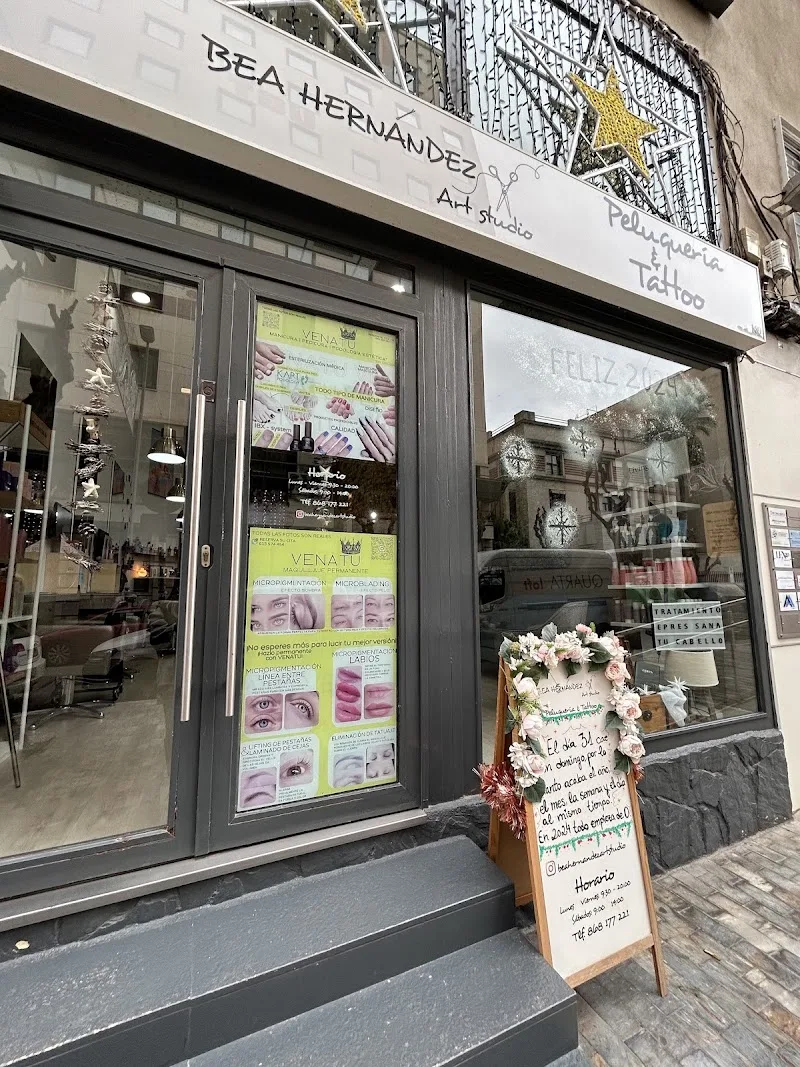 Venatu beauty | Manicura, Pedicura profunda estetica, Uñas problemáticas Murcia