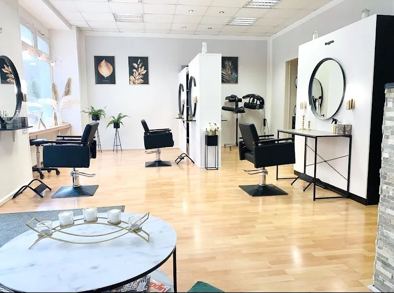 Beauty Style Berlin Friseursalon in Berlin Wilmersdorf mit Spezialisierung auf Balayage, Farbkorrekturen, sun kissed Blond