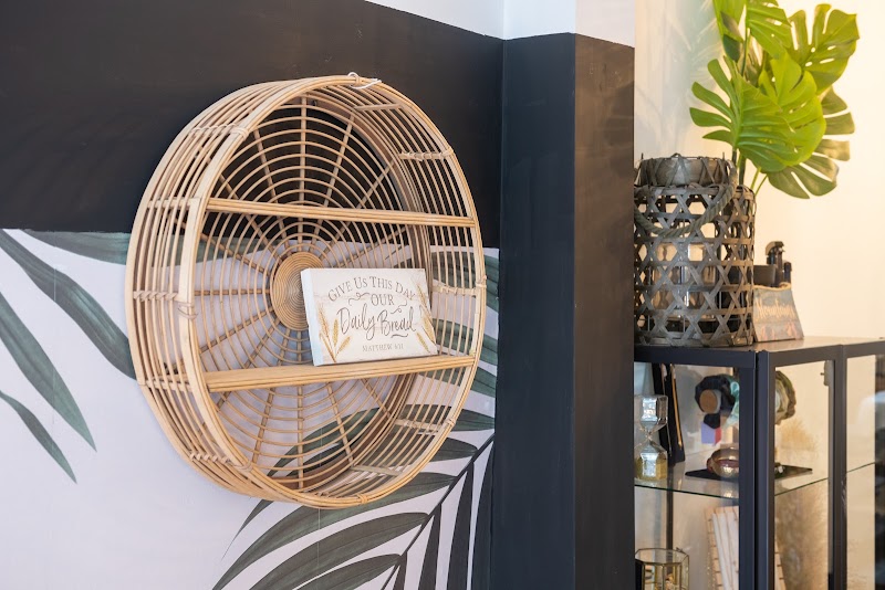 Holy’Nails - Salon de Beauté à Bruxelles