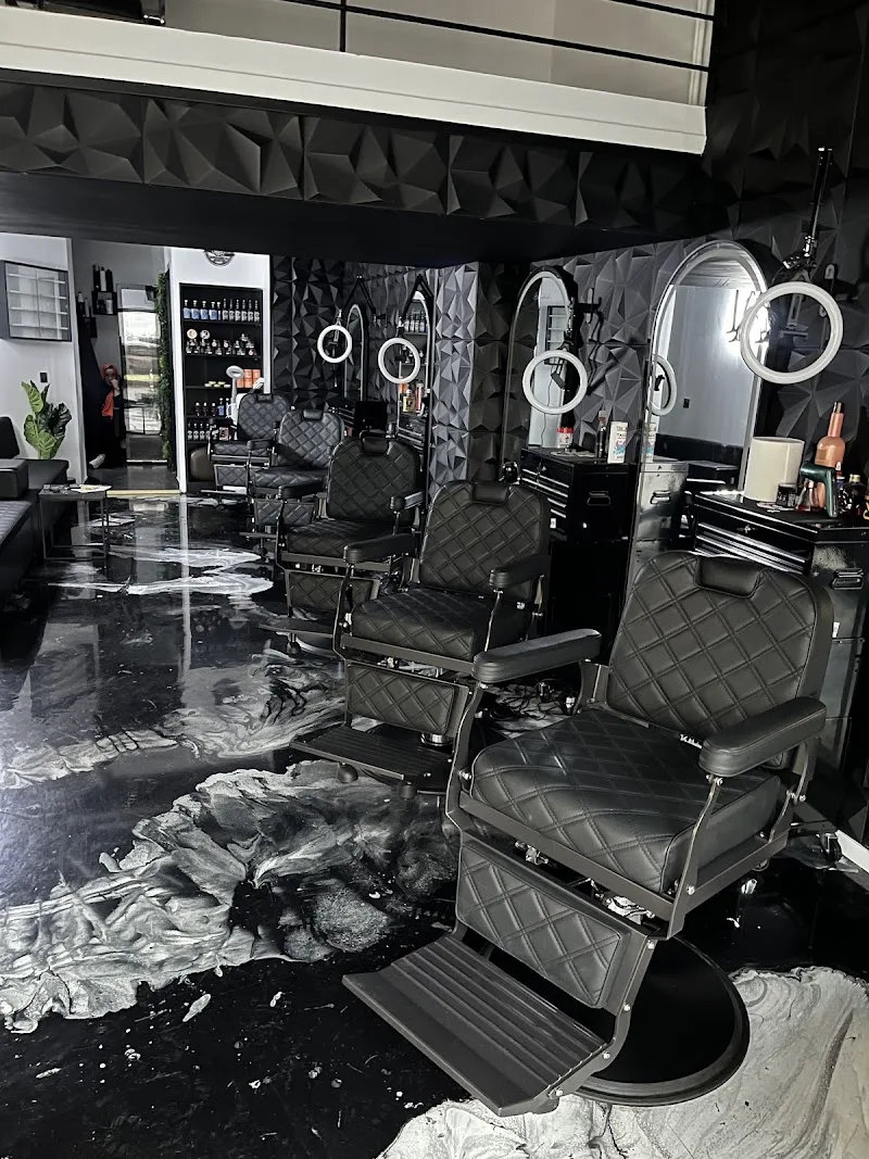 AM BARBER