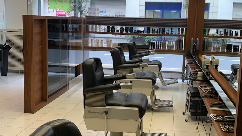 Peluquería Carlos Unai salón de Belleza - Coiffure Bilbao - OneBooking