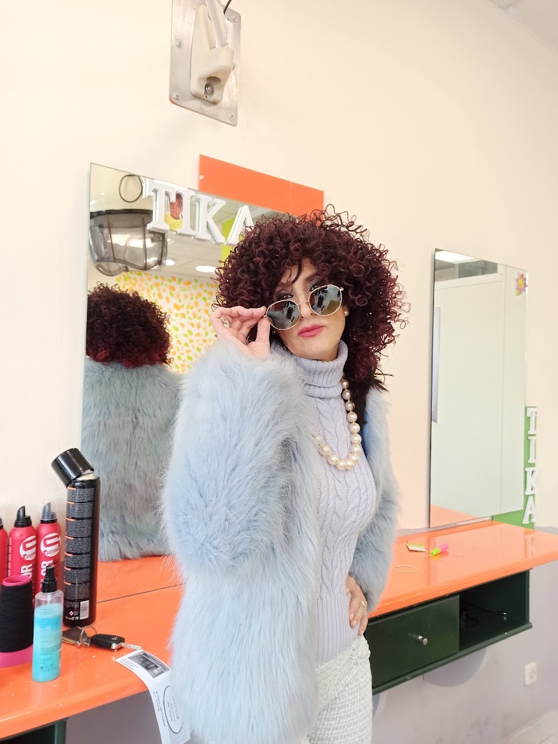 Tika Afro Look - Coiffure Burgos - OneBooking