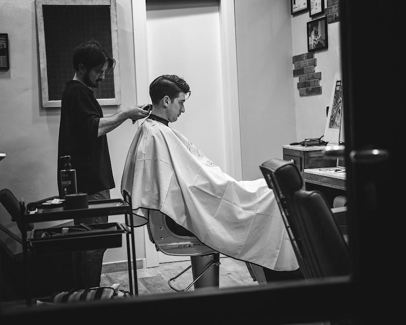 Barberia San Carlo - Coiffure Bologna - OneBooking