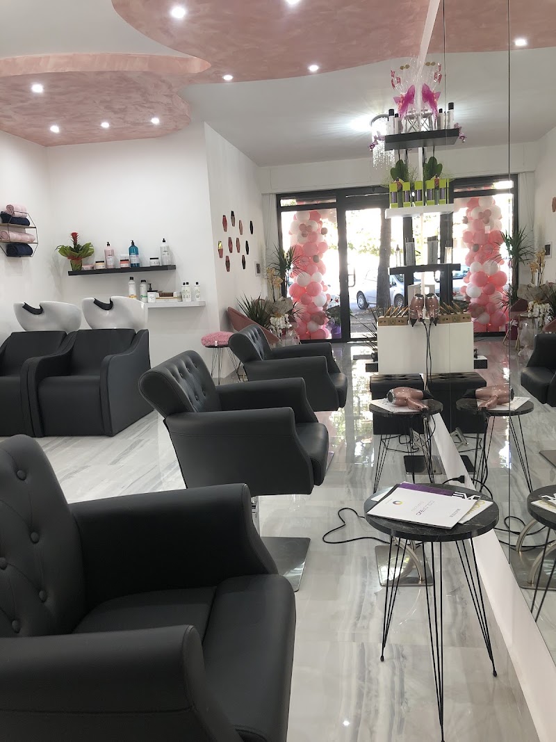 V hair salon - Coiffure Latina - OneBooking