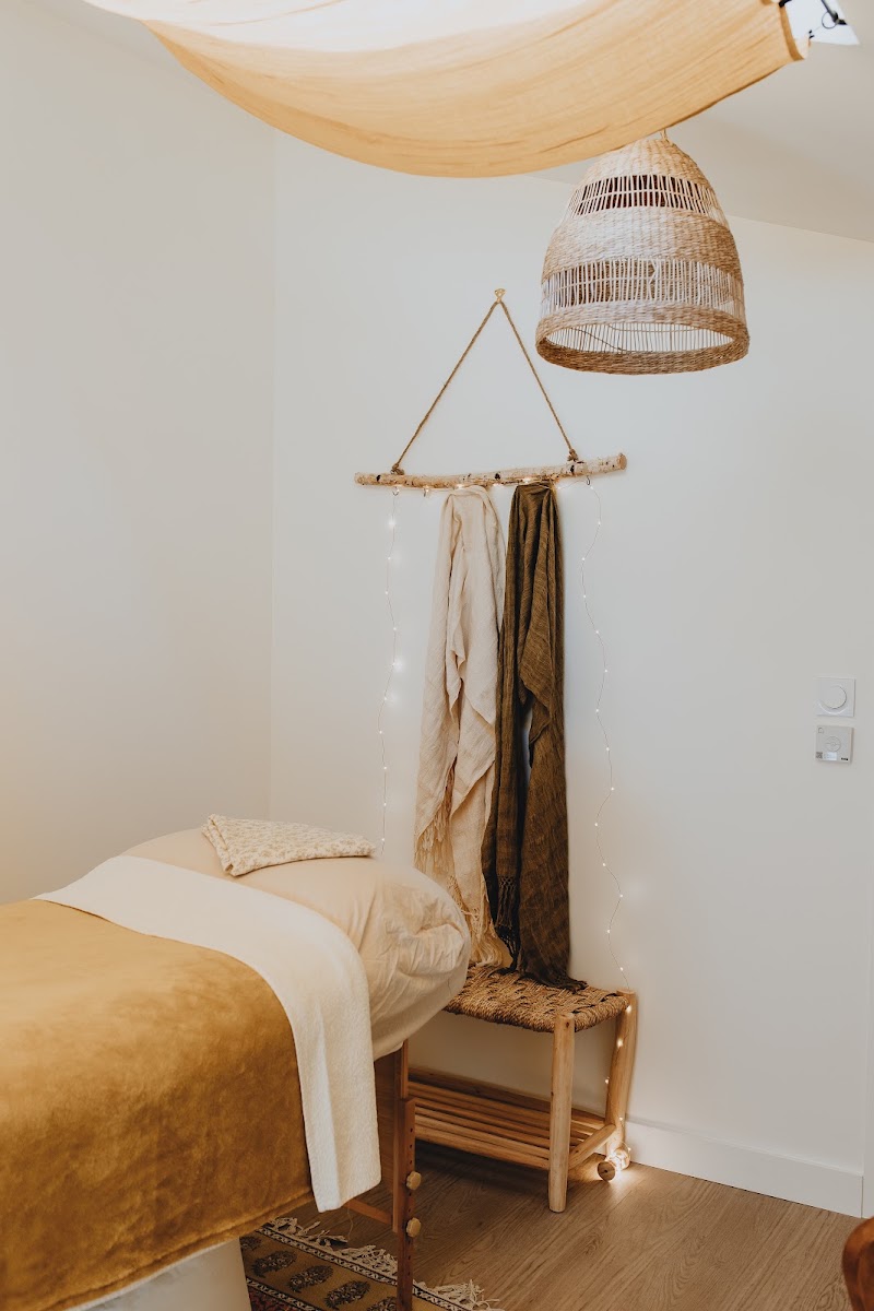 Magnifique Mama : Doula & Massages Bien-être (Femme, Enceinte, Post-partum, Bébé) - Rituel Rebozo à Rennes