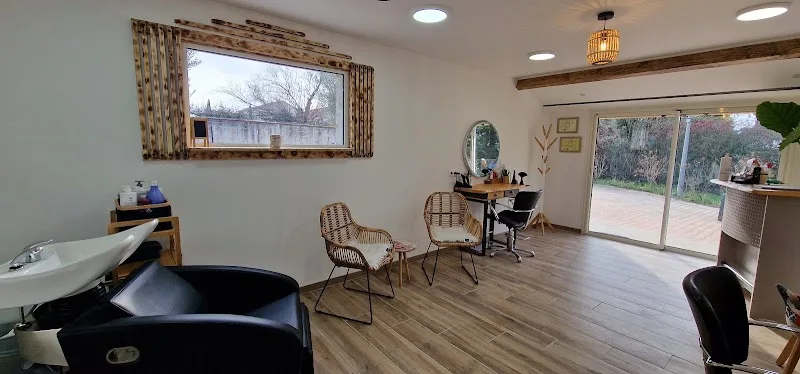 JENESSENCE COIFFURE