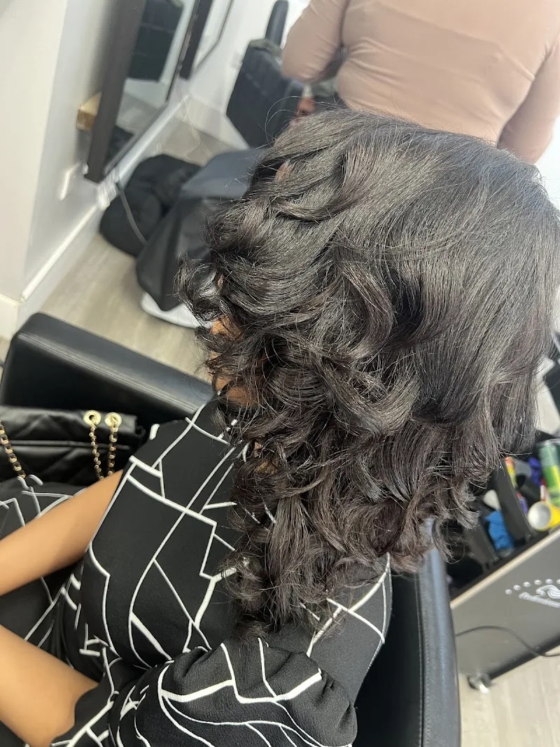 Hairtician's Hair & Beauty Salon ltd