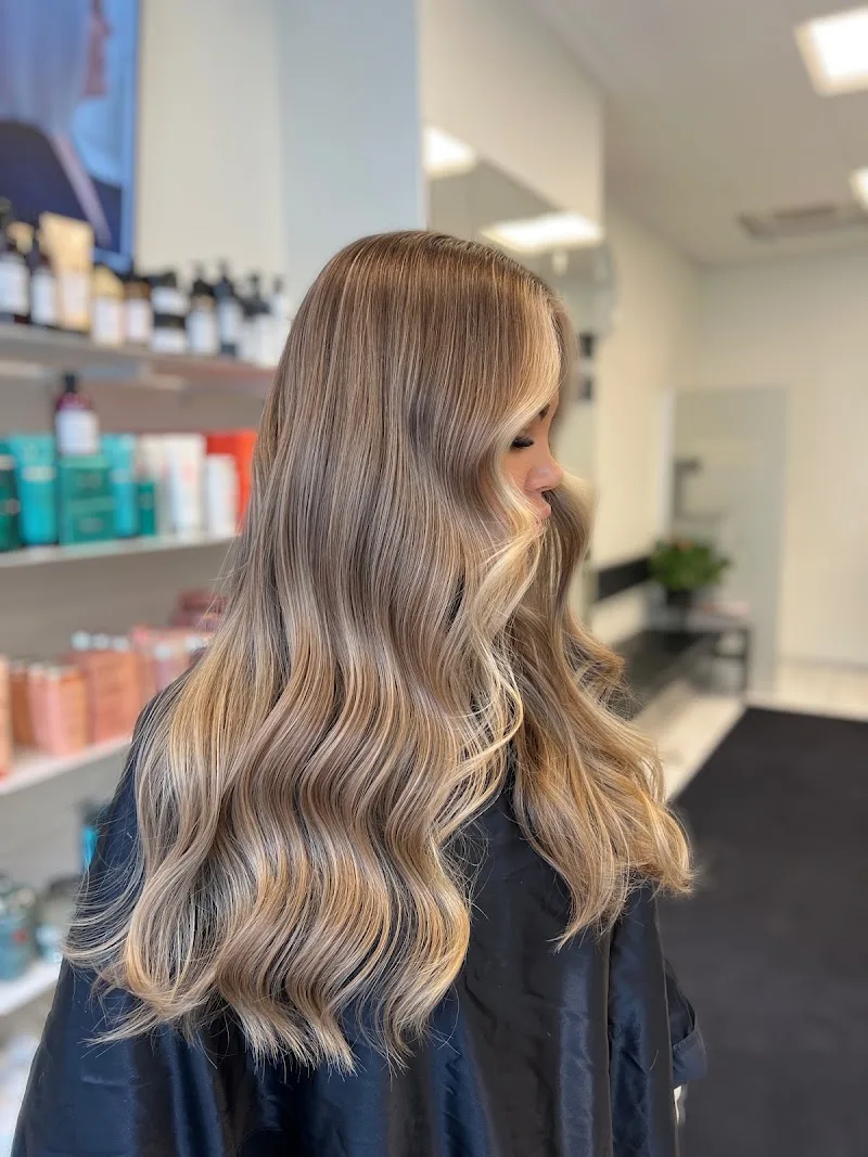 Michael & frisörerna - Coiffure Stockholm - OneBooking