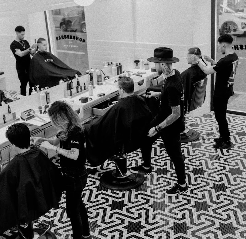 ELIJAH Salon | Barber | Tattoo | Gym - Trafalgar - Coiffure Barcelona - OneBooking