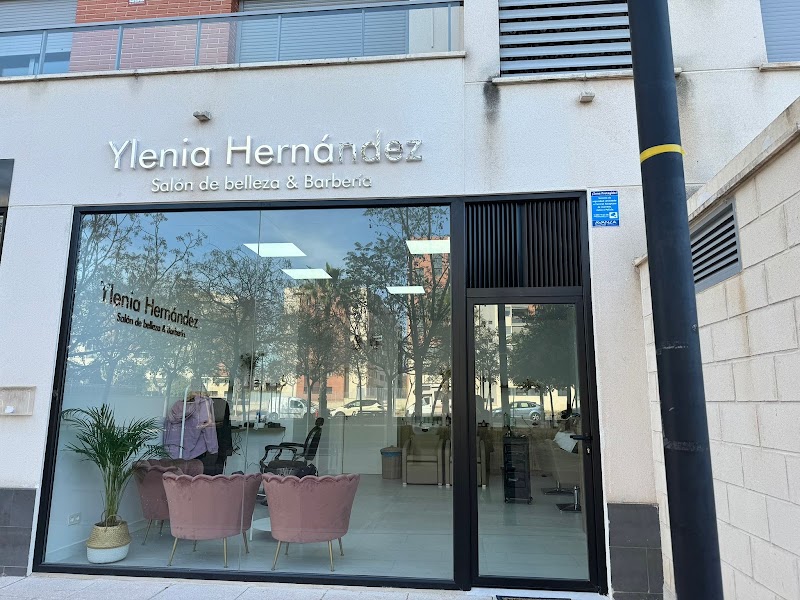 Ylenia Hernández - Salón de belleza & Barbería - Coiffure Murcia - OneBooking