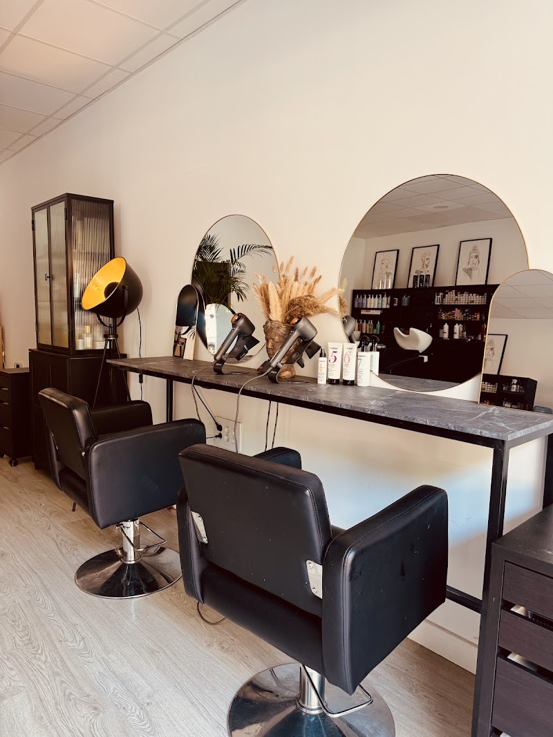 Javier González M.U.A.H. - Coiffure Almería - OneBooking