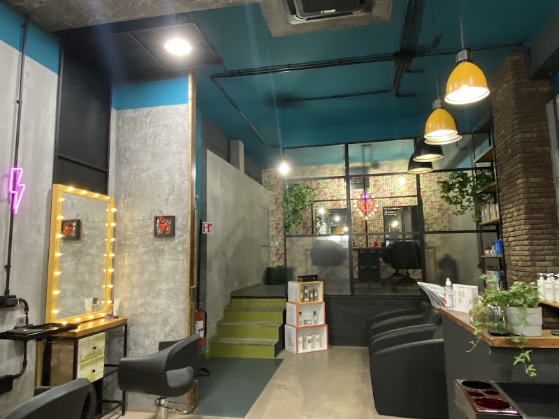 We Are Hair Lab - Coiffure Bari - OneBooking