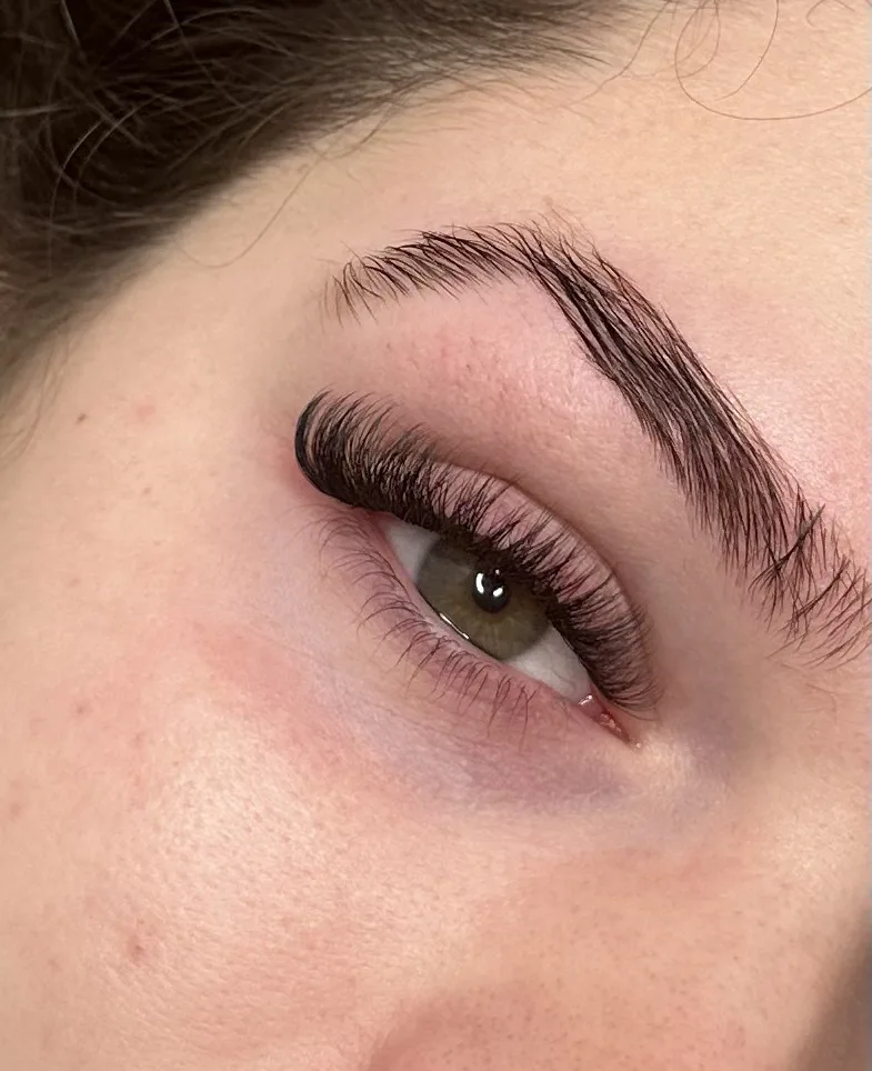 Cil_yah - Sourcils & cils Béziers - Photo de couverture - OneBooking