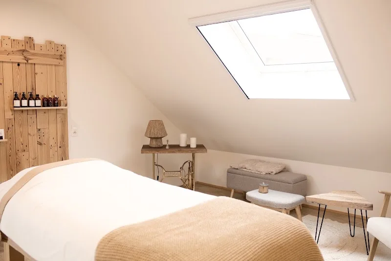 Luminescence - Claudia : Massothérapeute/Massage/Soin du visage naturel/Réflexologie