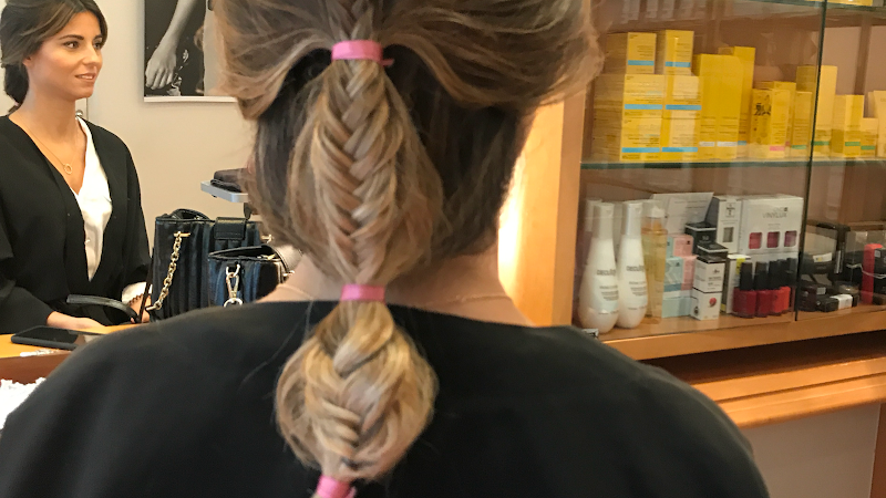 Peluqueria Yolanda Aberasturi - Mazarredo - Coiffure Bilbao - OneBooking