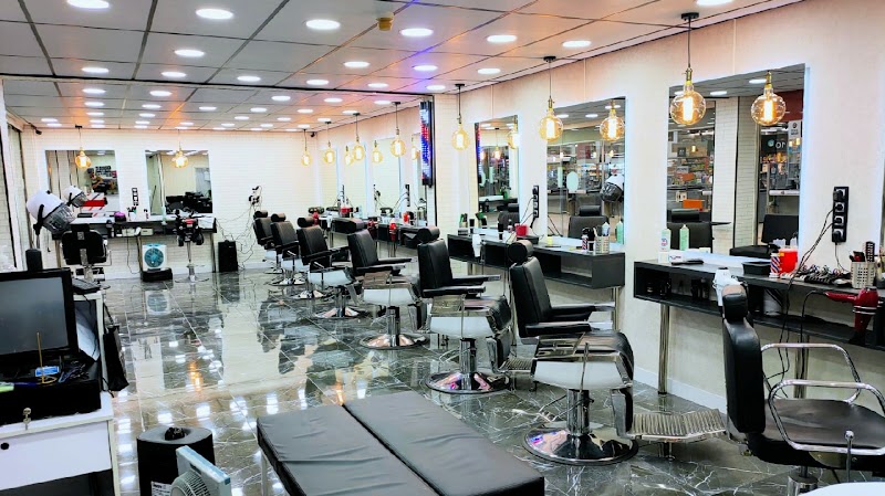 Barbería en Córdoba Bely's - Coiffure Córdoba - OneBooking