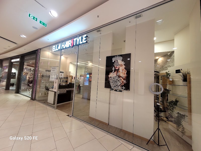 Ella Hairstyle - Coiffure Frankfurt Am Main - OneBooking