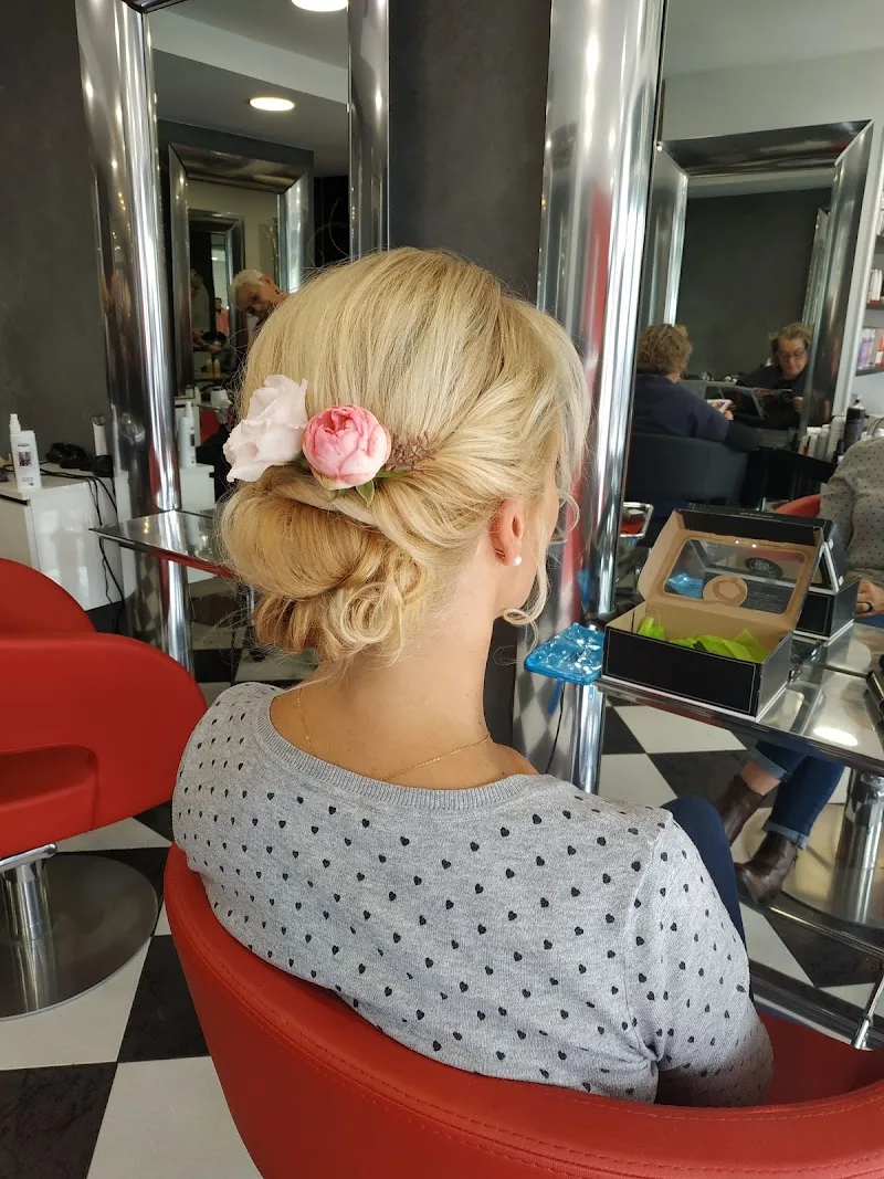 Hair Line Sarl - Coiffure Paimpol - OneBooking