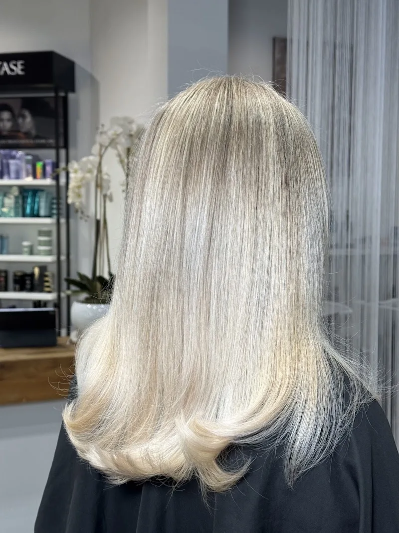 Sabrina Schuster Hair Munich - Coiffure Munich - OneBooking