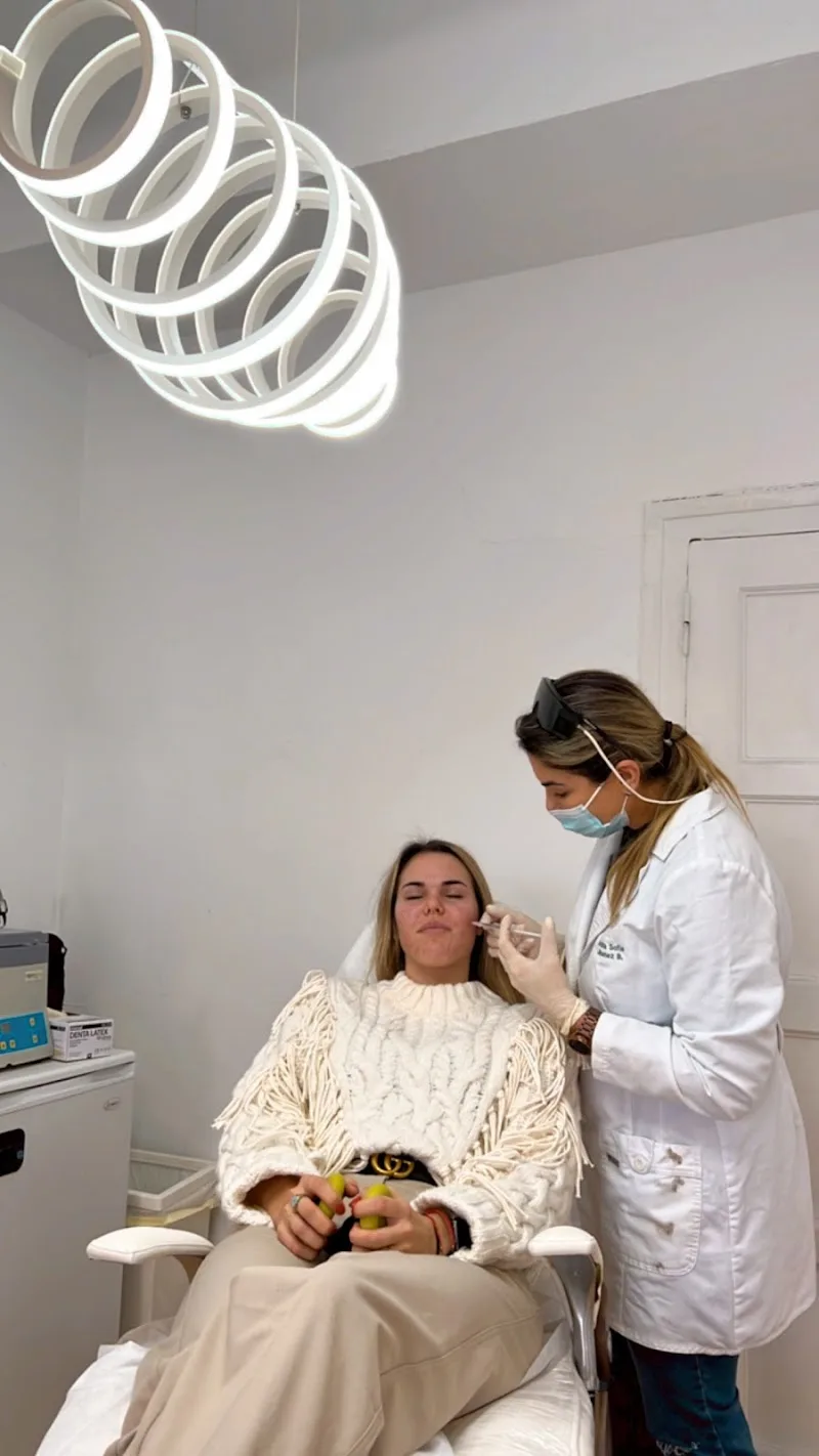 Clínica CJB MEDICAL . Centro De Medicina Estética en el Centro De Zaragoza - Institut de beauté Zaragoza - OneBooking