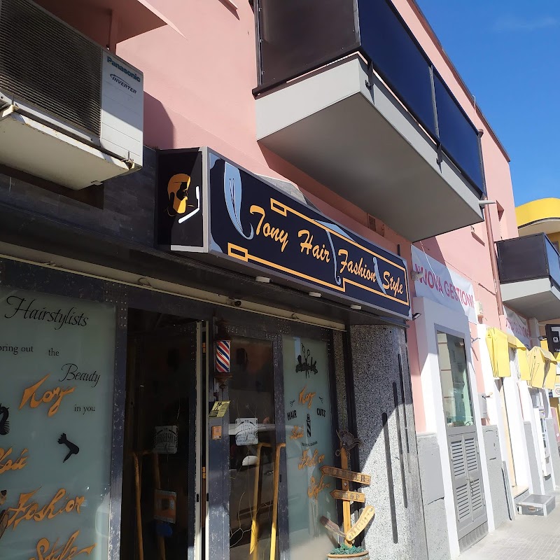 Tony Hair Fashion Style - Coiffure Cagliari - OneBooking