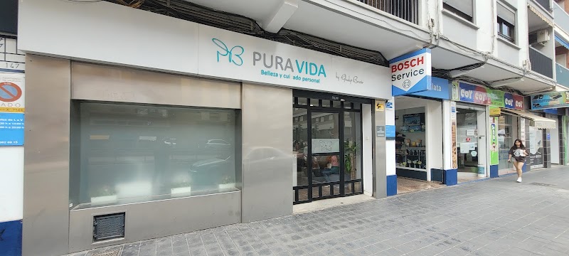 Clinica de Estetica Pura Vida by Gladys Berrio