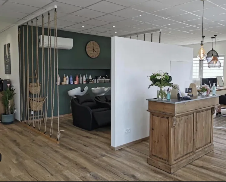 Maison de la Coiffure chez Aurelie & Stephanie